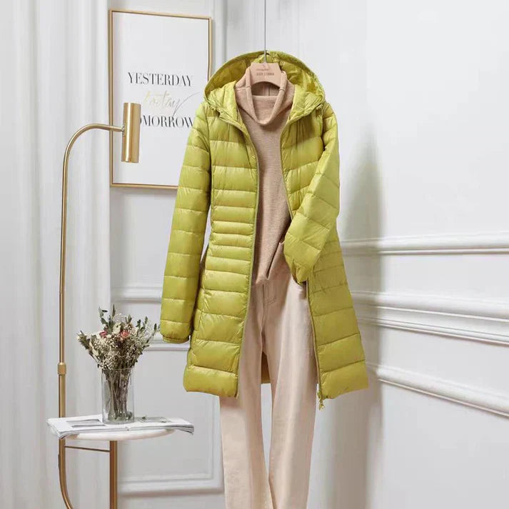 Livia - Chaqueta Ultra Ligera con Silueta Elegante