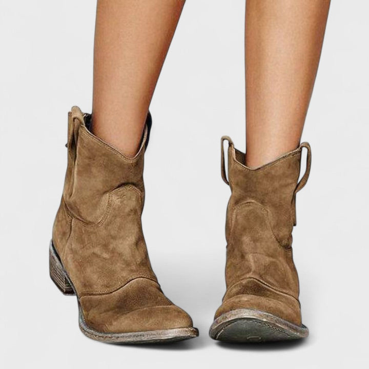 Carlotta - Botines Western Elegantes