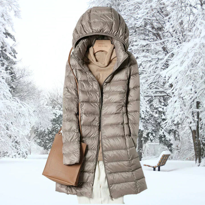 Livia - Chaqueta Ultra Ligera con Silueta Elegante
